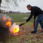 Feuerlöschung am Fahrzeug